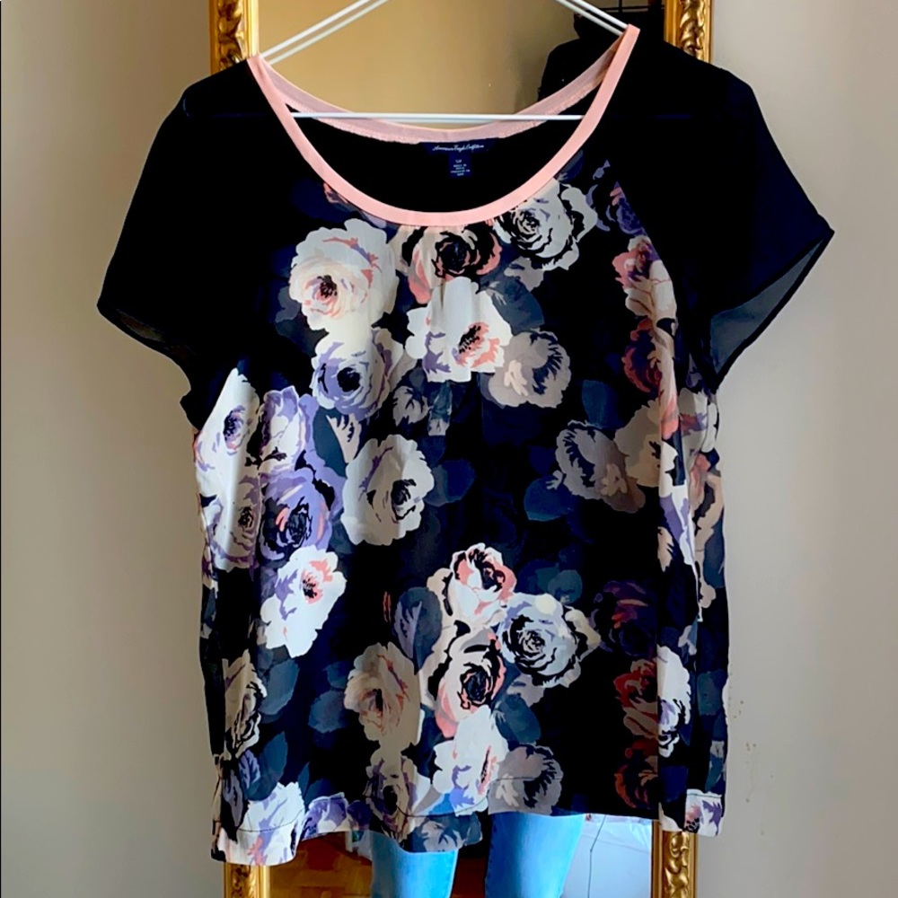 Floral AE Blousr